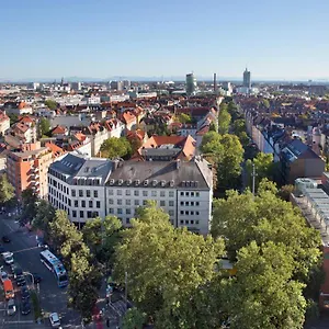 Hotel Rotkreuzplatz ***