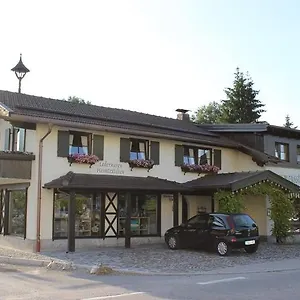 Gaestehaus Sattlerhof Bernau am Chiemsee